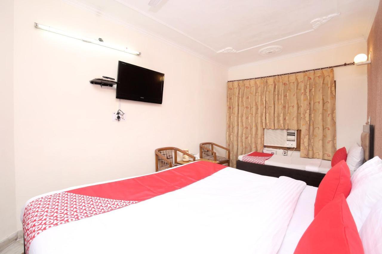 Hotel Amar Chandigarh Ngoại thất bức ảnh