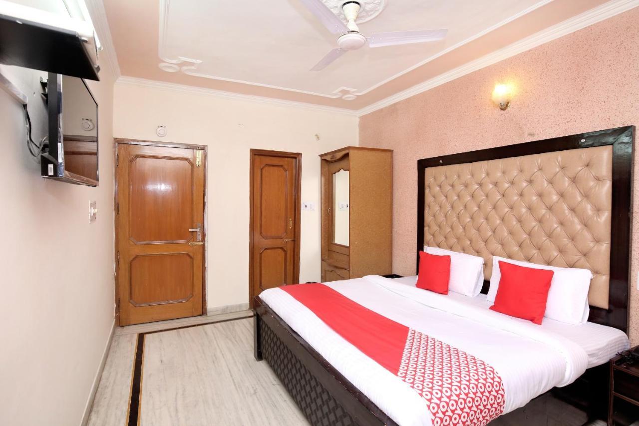 Hotel Amar Chandigarh Ngoại thất bức ảnh